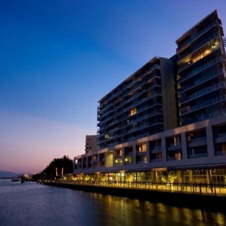 Harbourlights Luxury Unit - Stunning Marina Views Hotel Cairns Exterior photo